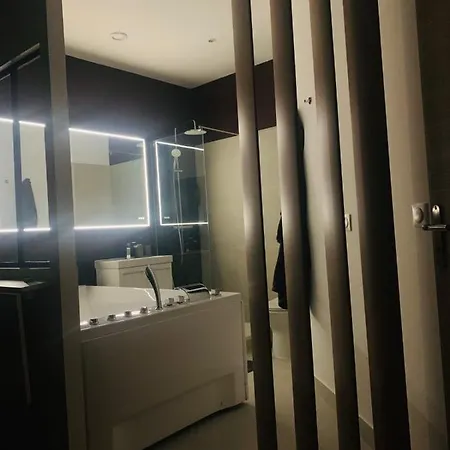 Sweet Love Room - Jacuzzi Privatif Montreuil  Exterior foto